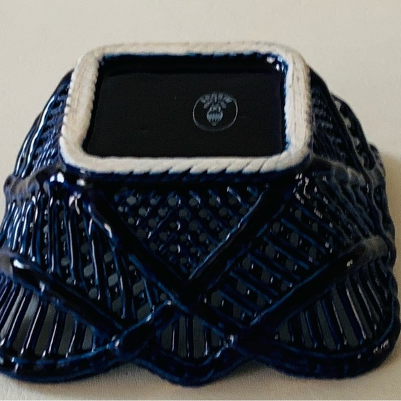 Vintage Arguing Cobalt Blue Woven Handmade Dish Romania - Picture 10 of 13